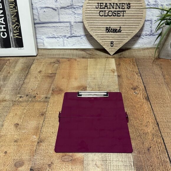 Maroon Foldable Nursing Edition Clipboard w/Reference Guides. - Picture 6 of 6